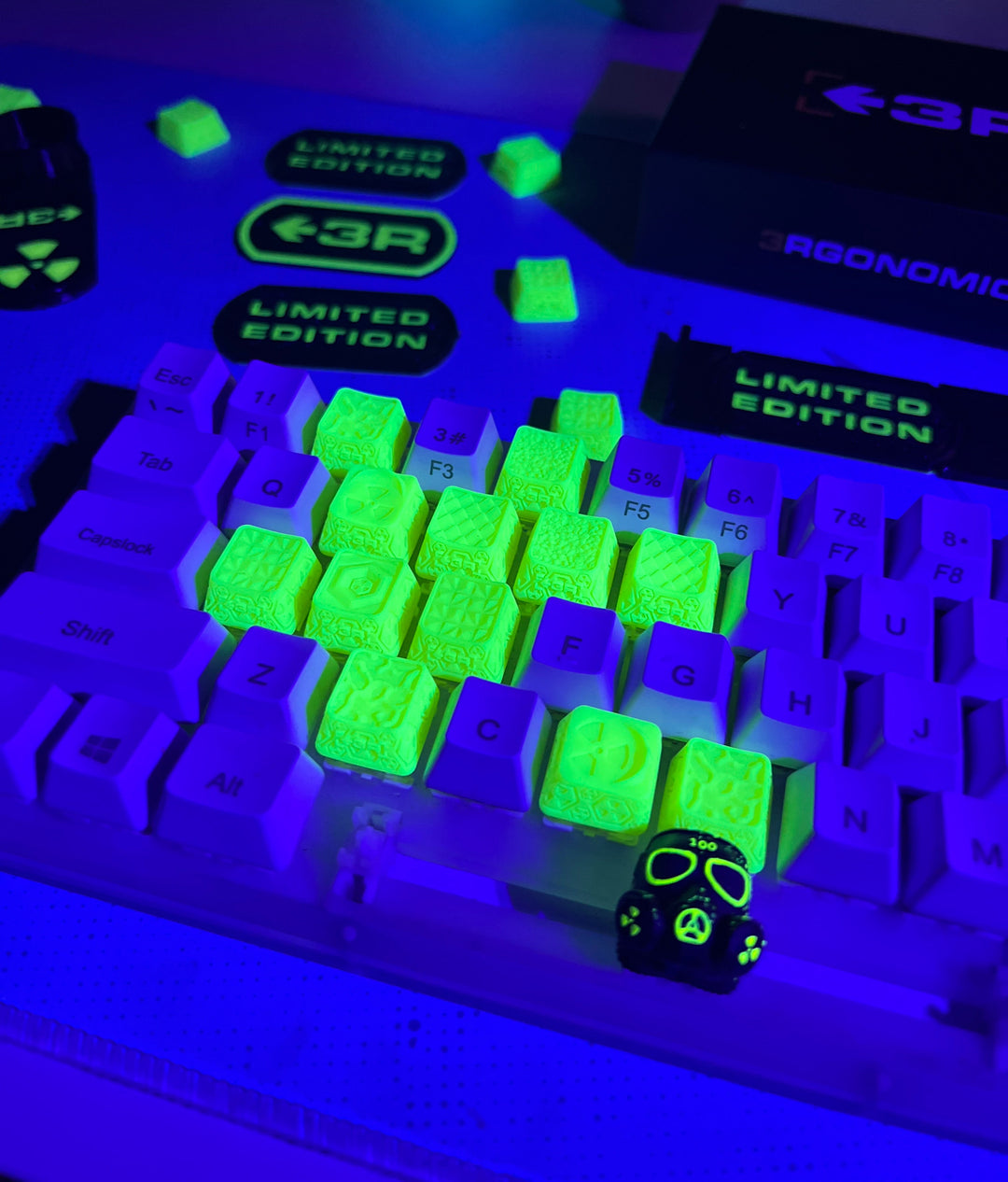 EDICIÓN LIMITADA RADIOACTIVO (150 UNIDADES)